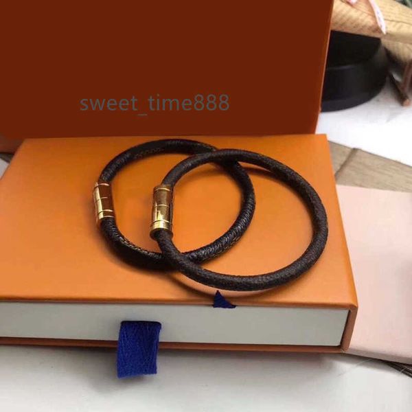 

fashion designer women bracelet charm delicate invisible luxury jewelry new magnetic buckle gold leather bracelet wristband watch strap case, Golden;silver