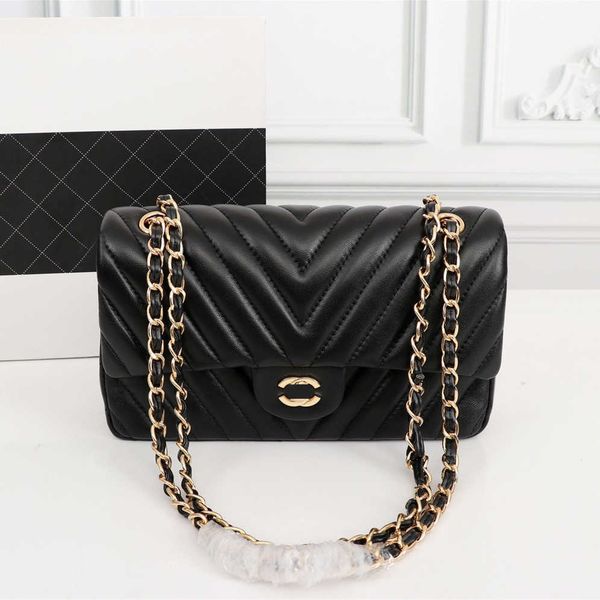

classic leather women bag luxury fashion one shoulder bags r chain clamshell crossbody bag metal locking buckle caviar black purse