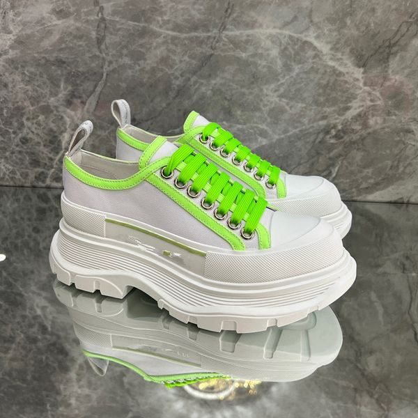 

2023 designer casual shoes classic men women calfskin shoes vintage sneakers reflective sneaker print 0516, Black