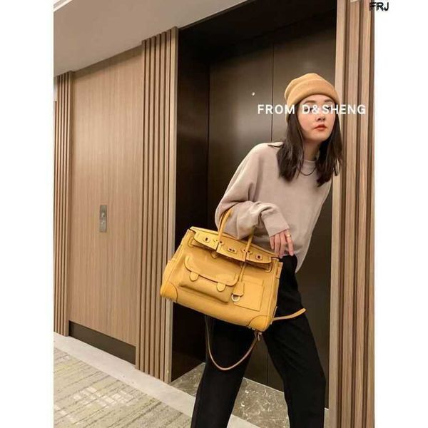 

designer bags birkin handbags large capacity 2023 new fashion womens cross shoulder portable travel canvas have logo 7x5w have logo have log