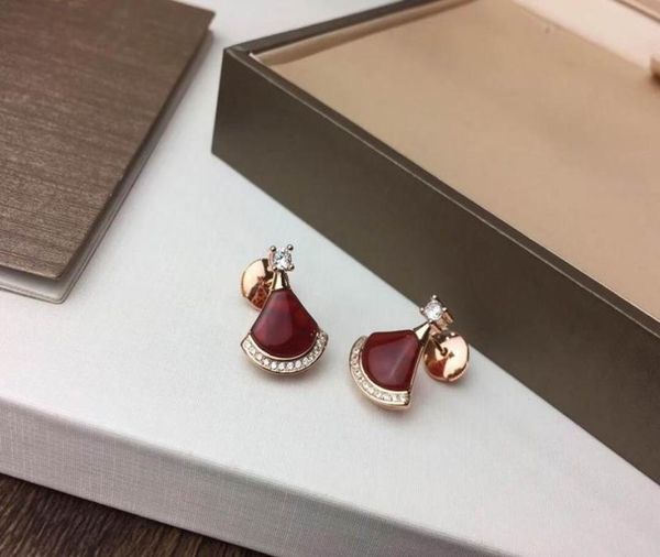 

2020 new arrival red fanshaped with crystal earrings short stud with box and dast bag fashion design stud1731381, Golden;silver
