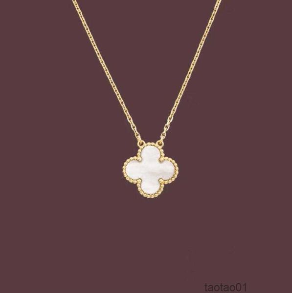 

classic fashion pendant necklaces for women elegant 4/four leaf clover locket necklace highly quality choker chains designer jewelry 18k pla, Silver
