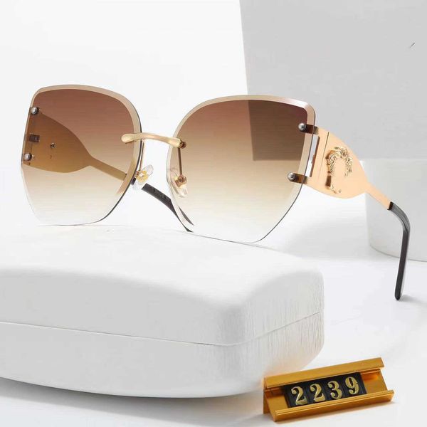 

2023 new overseas vercace sunglasses popular on the internet men's and women's sunglasses travel and driving glasses ins, White;black