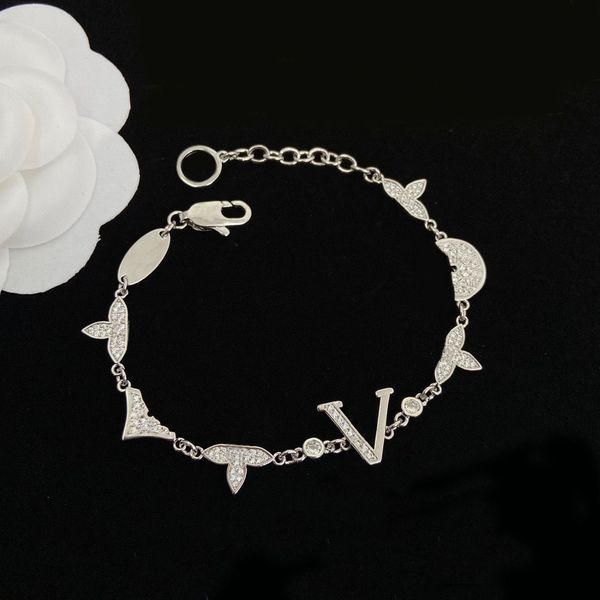 

hight quality love bracelet charm bracelets designers for woman luxury jewellery silver bangle chain 18k gold diamond titanium steel tennis, Golden;silver