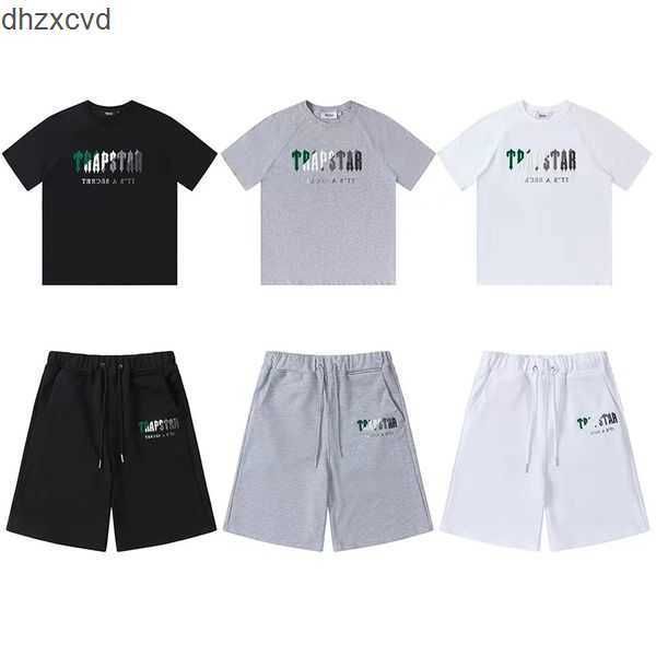 

trapstar mens shorts and t shirt tracksuits designer couples towel embroidery letter men's set womens crew neck trap star sweatshirt su, Gray