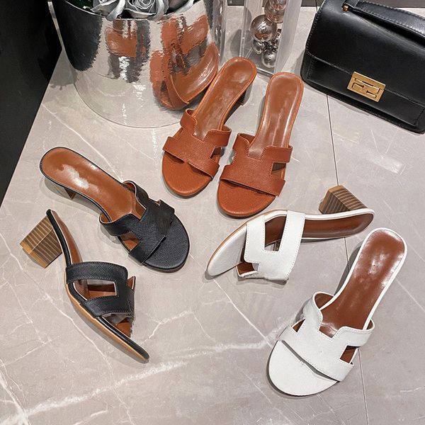 

ms new luxury women designer slippers leisure leather sandals with the original sea sand beach shoes jelly shoes to wear sandals famous desi, Black