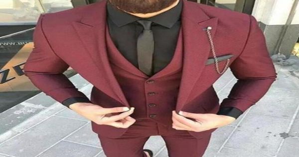 

xly 2019 wine red slim fit wedding mens suit prom 3pieces blazer jacketpantvest groom tuxedos men suit costume business male t3855888, Black;gray