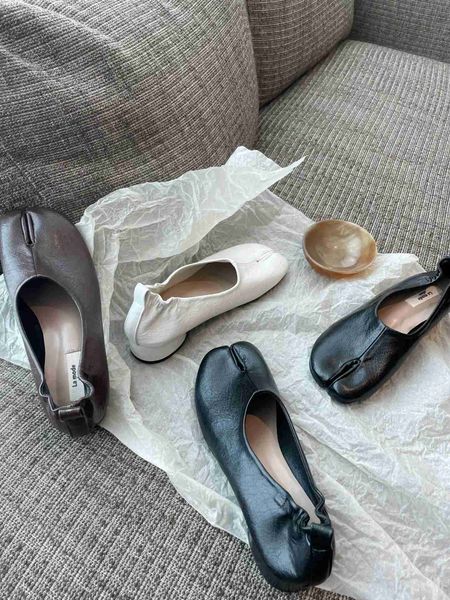 

lamode classic autumn/winter french niche design split toe shoes pig horse hooves fashionable single shoe women, Black