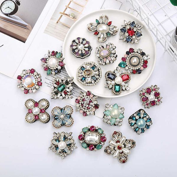 

pins brooches shmik baroque vintage fashion rhinestone cross brooch women's palace deluxe vintage rhinestone emblem wedding party jewel, Gray