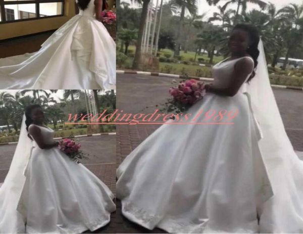 

vintage vneck african wedding dresses satin aline sleeveless mariage arabic bridal ball gown for bride country plus size robe de3610290, White