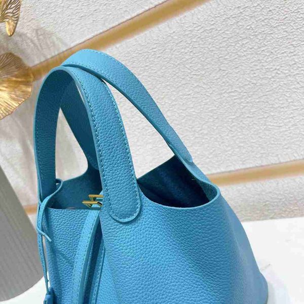 

designer handbag picotin lock cargo 2023 new h vegetable basket women's genuine leather bucket bag gold buckle copper lock head bag