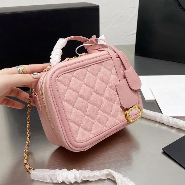

caviar leather calfskin vanity box bags luxury designer calfskin handle totes quilted matelasse chain with lock charm crossbody cosmetic cas