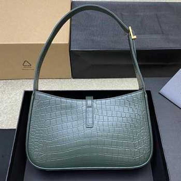 

designer bag 5a handbags famous brands luxury bags wholesale factory price watch brand shoes