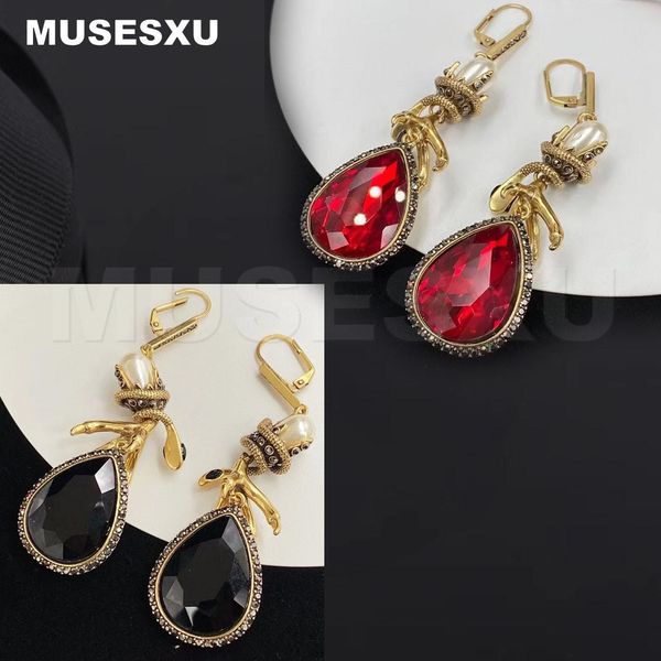 

knot 2022 jewelry accessories luxury brand red black zircon drop pendant golden serpentine pearl earrings for woman's party gifts, Silver