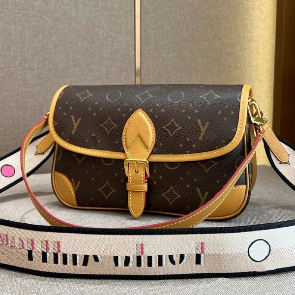 

designer bags shoulder bag totes real leather luxury old flower diane baguette handbag large-capacity canvas strap embossed letters colorful