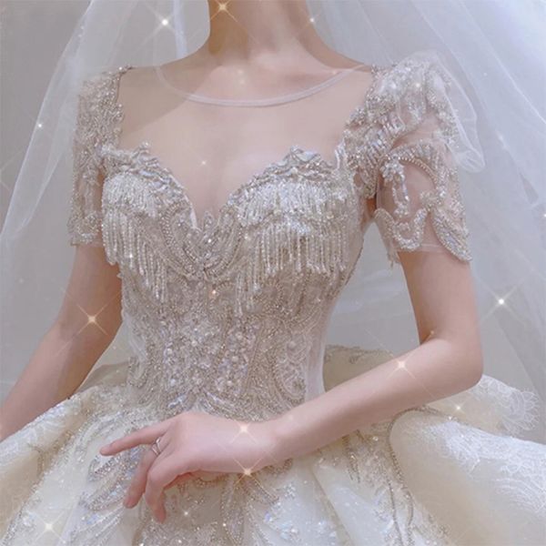 

vintage shiny wedding dresses sequined short sleeve detachable collar tassel beading ruffle woman bridal gowns long train 2023, White