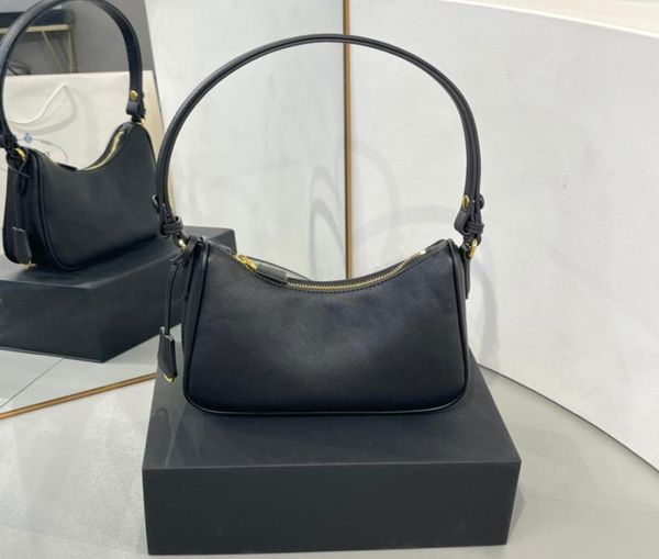 

evening bags 2022 new hobo full leather underarm bag cross grain microfiber leather with small tag key chain shoulder strap 80 cm 8110216