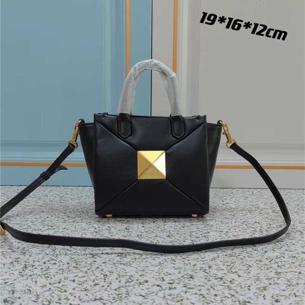

valantion bag handbags luxurys beach large bags designer bag rivet crossbody women portable metal genuine leather handbag 6sy6