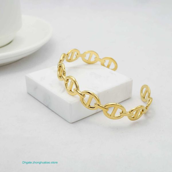 

factory wholesale h ermes bangle for sale pig nose bracelet copper plated 18k real gold color preserving metal advanced sense fashion chain, Black