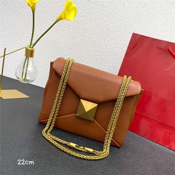 

valantion bag bag designer crossbody women luxurys bags handbags large beach rivet capacity small fashionable portable handbag 8bxn