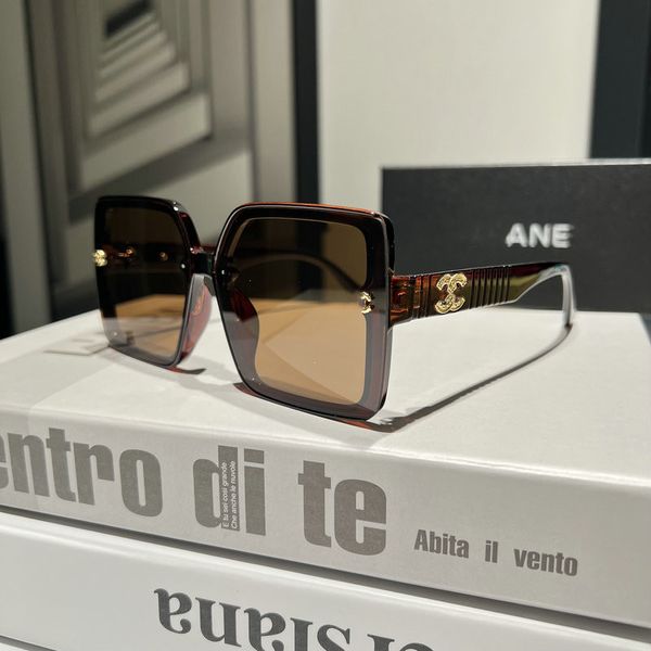 

8524 luxury designer channel sunglasses chanei mens womens fashion 2023 new polarized leisure travel holiday, White;black