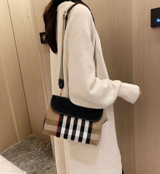 

whole canvas big brand fashion hiphop ladies shoulder bag female chest bag ladies casual bracelet handbag retro presbyopic wa4757625