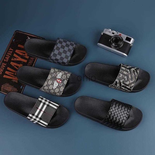 

slippers luxury checkered pattern slippers designer mens nonslip and comfortable rubber slides sandals with flower outdoor beach casual flip, Black