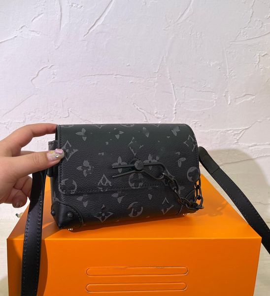 

designer black simple classic men's and women's leather crossbody bag l