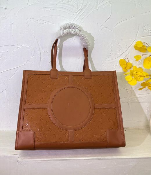 

designer classic embossed totes large capacity handbag underarm