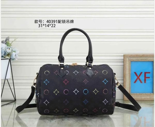 

women messenger shoulder bag travel designer handbags classic style fashion crossbody bags lady totes wallet pillow speedy with key 001