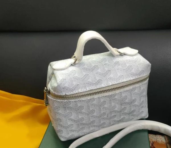 

designer bag crossbody bag bucket bag one shoulder bag makeup bag fashion bag