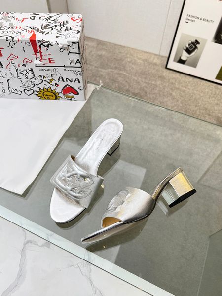 

shoes slipper slides for women fashion classic black sandals heatshoes platform gear bottoms beach lightweight slippers resorts platform 051