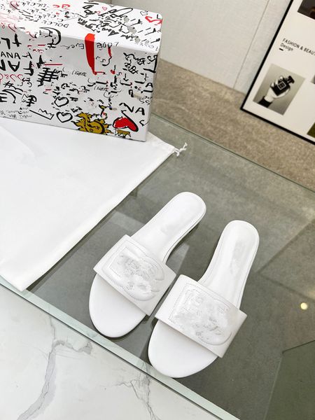 

beach slippers fashion thick bottom designer women shoes cartoon alphabet lady platform leather 0516, Black