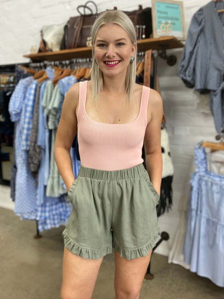 

2023 new fashion spring/summer women's shorts versatile in europe and america fresh and sweet style casual high waist loose cotton hemp, White;black
