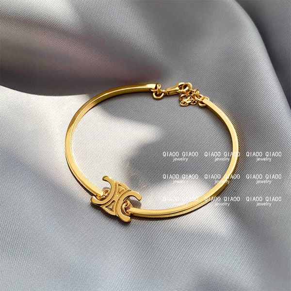 

triumphal arch women's 2022 new product ins small design french luxury gold bracelet handwear, Golden;silver