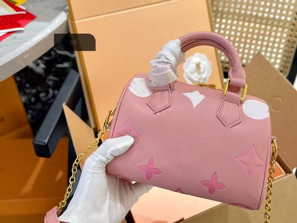 

23ss womens luxurys designers totes bag speedy patent leather handbags embossment flowers pillow shouder crossbody relief flower women handb