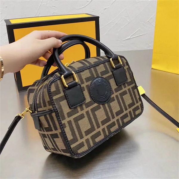 

designer bag for women luxury tote crossbody handbags vintage bento bags fashion shoulder purses luxury handbag canvas zipper wallet cute cr
