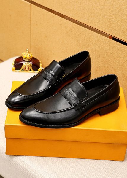 

fashion 2023 mens formal bridegroom dress shoes brand wedding party pointed toe carved oxfords men business flats size 38-46, Black