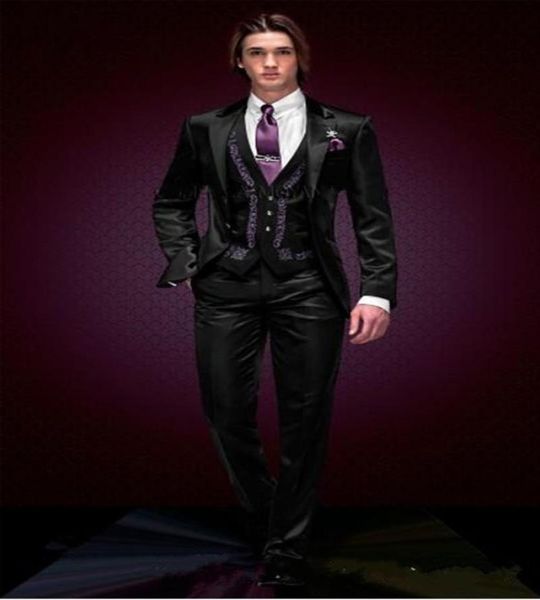 

new popular peak lapel embroidery groomsmen one button groom tuxedos men suits weddingprom man blazer jacketpantsvestti2689506, Black;gray