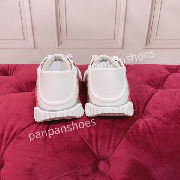 

luxurys designer woman shoe leather lace up men fashion platform sneakers white black mens womens casual shoes