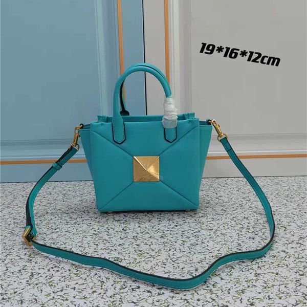 

valantion bag bags beach rivet designer luxurys bag handbags crossbody large women portable metal genuine leather handbag c99t