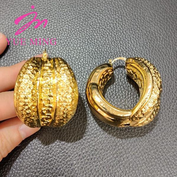 

huggie hoop earrings for women irregular drop earring dubai 18k gold color copper fashion jewelry set for wedding party daily wear gift, Golden;silver