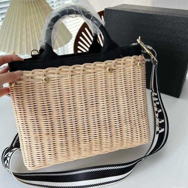 

leisure beach bag style leather woven fashion handbag women's holiday shopping quality 0726