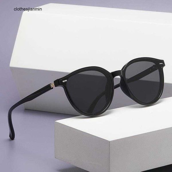 

2023 luxury fashion sunglasses factory% 80 retail kajila korean gm same tr polarized cat's eye sunglass men's sunscreen women&#039, White;black