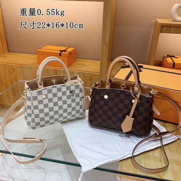 

dinner bag 2023 new minimalist and atmospheric chessboard tote fashionable textured commuting new product for women's bags in guangzhou