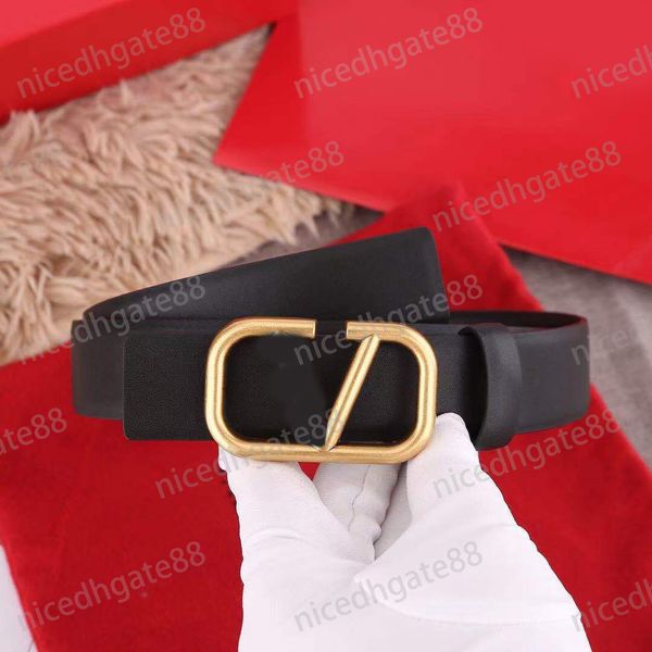 

fashion designer belt for woman leather v belts reversible outdoor creative waist accessories cinturon vintage 7cm smooth luxury man belt co, Black;brown