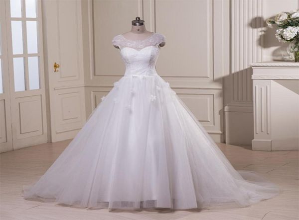 

real pos elegant aline scoop capped sleeve wedding dress lace tulle appliques bridal gown hand flower on the skirt chapel trai8150242, White