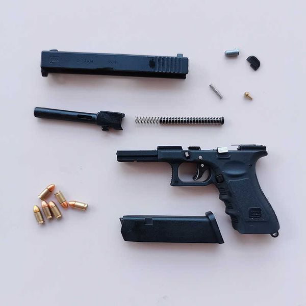 

gun toys portable gun model keychain glock g17 pistol shape keychain mini metal pubg m29f desert eagle shell ejection assembly t221105