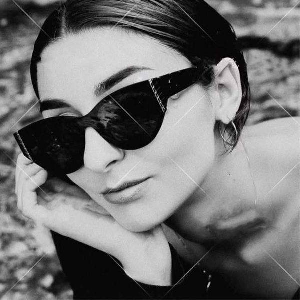 

Designer Fashion luxury cool sunglasses Super high quality ch6054 star net red same oval Sunglasses cat's eye small female with logo box