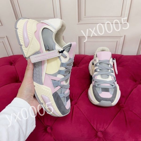 

2023 designers women men runner casual shoes runners sense retro trainers black white sneakers jogging hiking sneaker